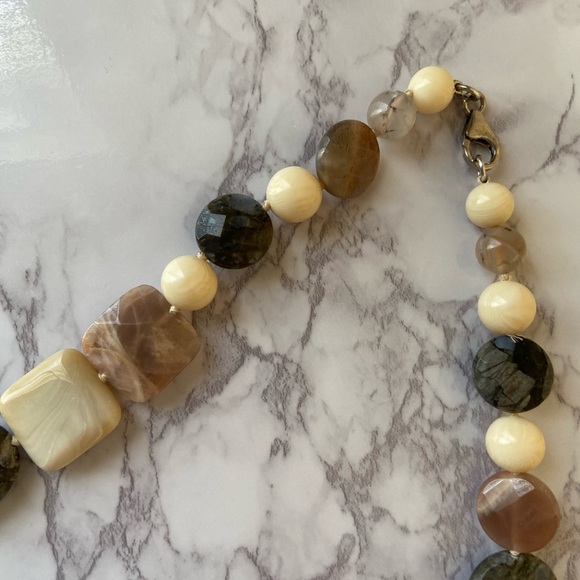 Beautiful Vintage Italian Necklace - Picture 8 of 10